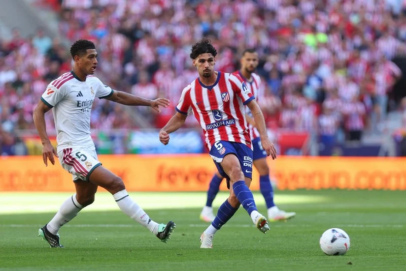 لاليغا.. أتلتيكو يحسم الدربي أمام ريال مدريد ويلحق به الخسارة الثانية هذا الموسم