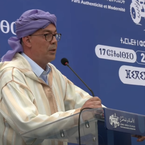 لقجع يصعّد ضد “الأحرار”: “نريد خدمة مصالح المغرب قبل توزيع الغنائم”