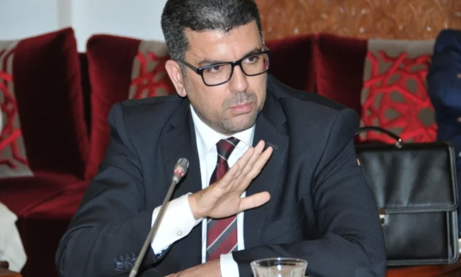 خيي يذكّر لقجع بمسؤوليته عن إنفاق 280 ملياراً