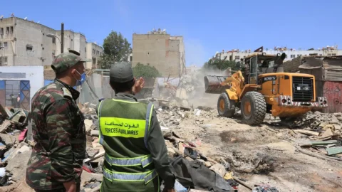 بعد حملات تحرير الملك العمومي.. مطالب بتوفير بدائل لنحو 4 آلاف تاجرفقدوا مصادر رزقهم بالبيضاء