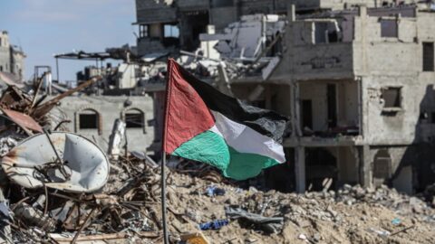 عام على هدنة غزة.. “الإبادة مستمرة” والفلسطينيون بين القصف والنزوح وتجاهل دولي لمعاناتهم