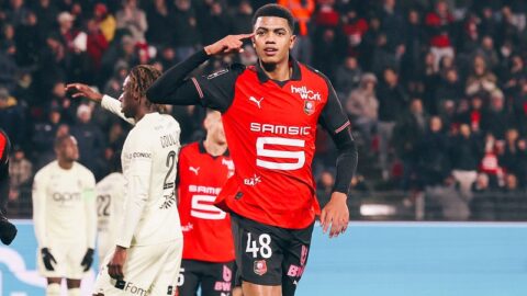 الدوري الفرنسي.. الدولي المغربي آيت بودلال يمدد عقده مع رين