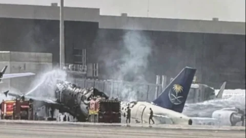 أغلبهم أجانب.. 12 قتيلا و309 جرحى في الهجوم على مطار الرياض الليوم السبت