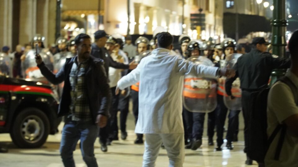الأمن يفض اعتصام أساتذة التعليم الأولي أمام البرلمان