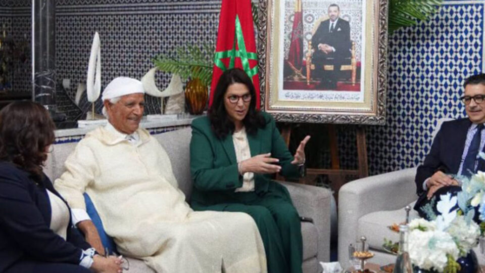 استقبال المنصوري لعرشان يثير غضبا حقوقيا.. منتدى: استفزاز وخدش لذاكرة الضحايا