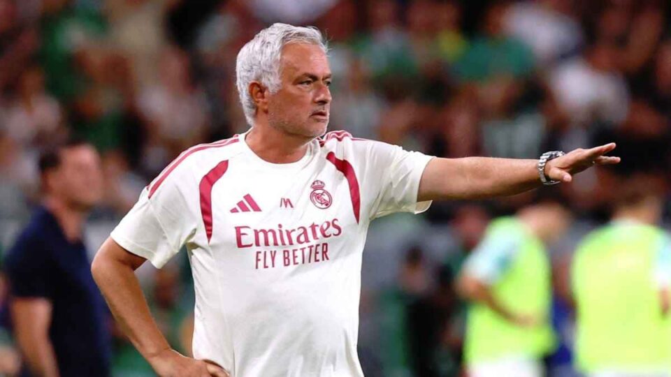 مورينيو يرفض تغيير هوية ريال مدريد من أجل إيقاف يامال